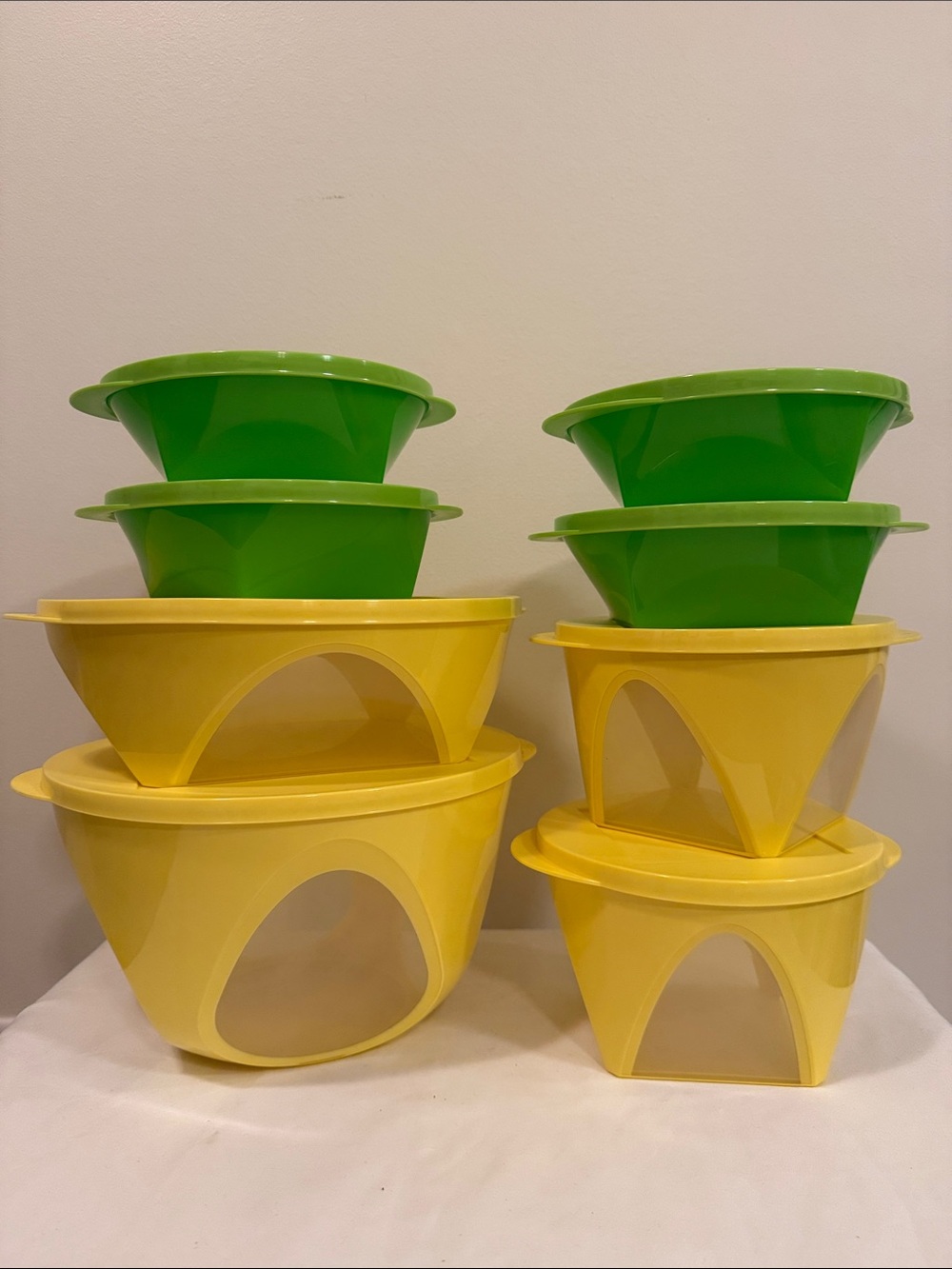 Tupperware Yellow and Green Mixing/Storage Bowls Set